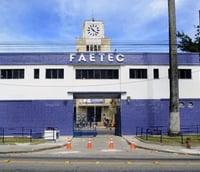 Fachada da unidade da Faetec