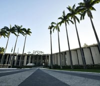 Fachada da Prefeitura de Nova Iguaçu 