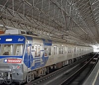 Trem da Trensurb RS em estação (Foto: Divulgação)