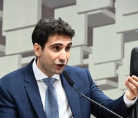 Gabriel Galípolo durante sabatina no Senado Federal (Foto: Roque de Sá/Agência Senado)