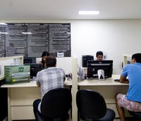 Atendimento em cartório (Foto: Pedro França/Agência Senado)